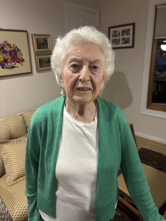 Irene Weiss during her meeting with historian Jiri Kluc.